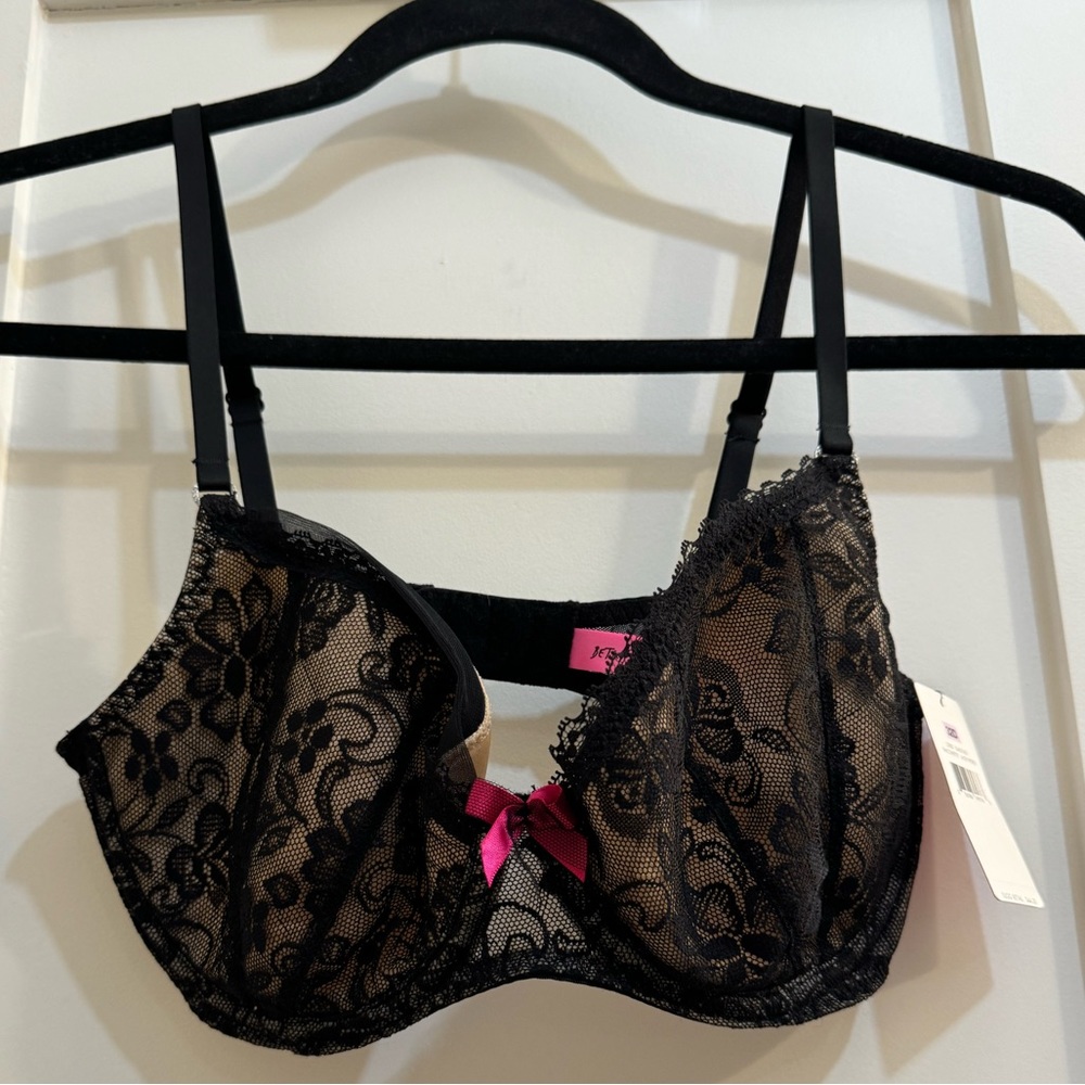 NWT Betsey Johnson Lacey retro balconette bra